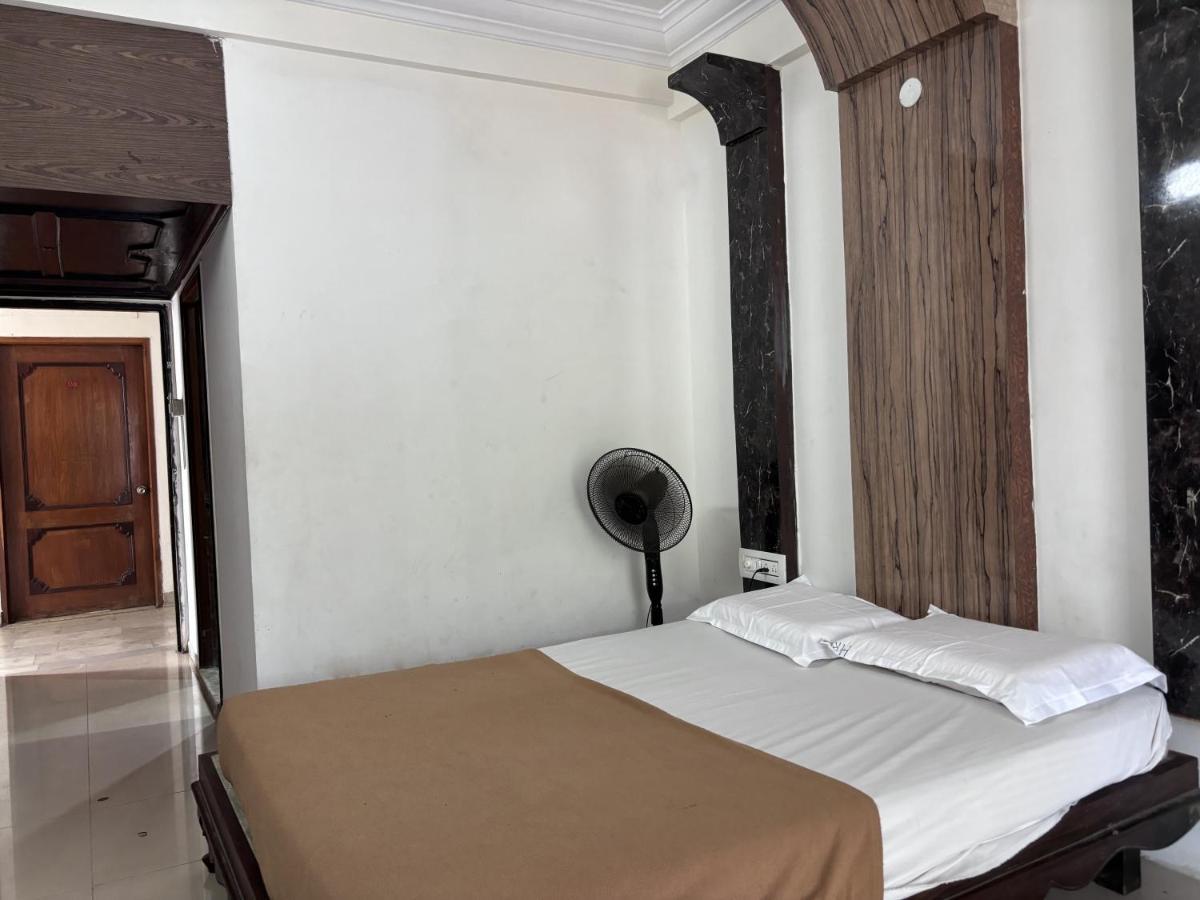 Hotel Raj Empire Майсур Экстерьер фото