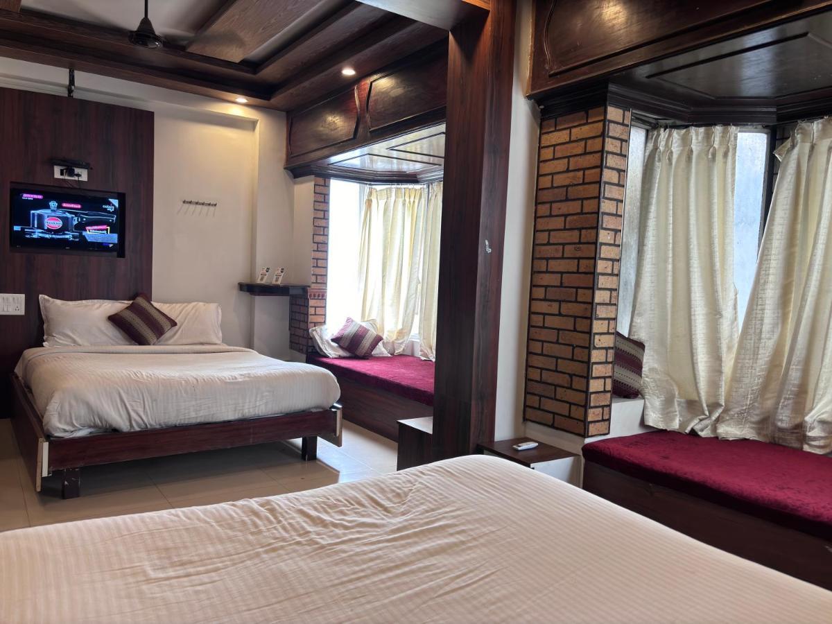 Hotel Raj Empire Майсур Экстерьер фото
